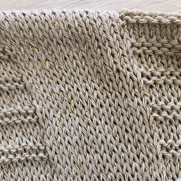 Motivi V-Neck Metallic Gold Weave Knit Shimmery Top - Picture 5 of 16